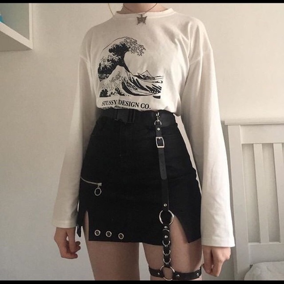 E GIRL MYSTERY BOX - Picture 2 of 15